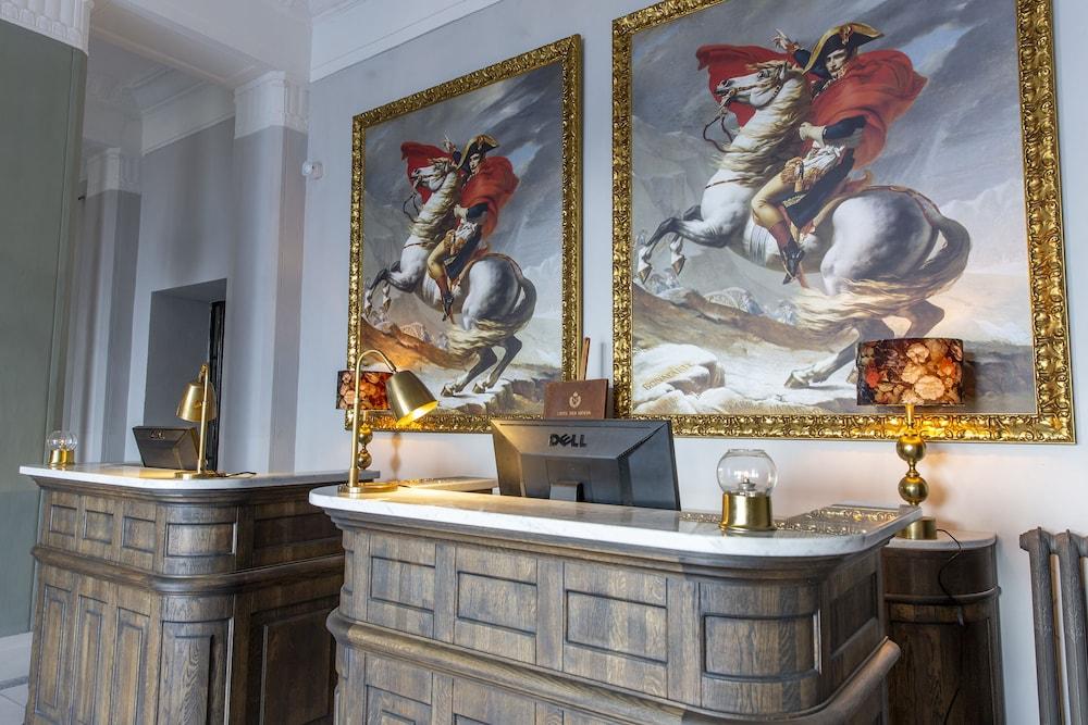 Hotel Langley Napoleon Bonaparte 3*