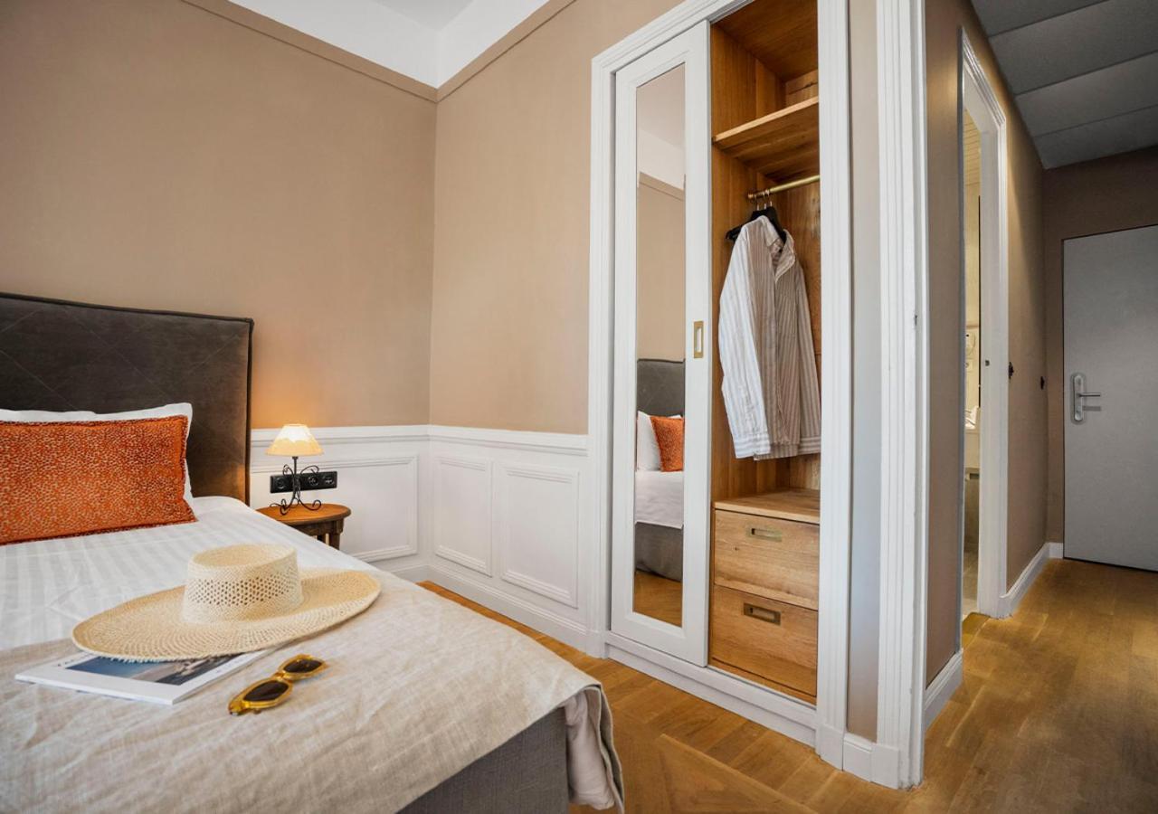 Hotel Langley Napoleon Bonaparte 3*