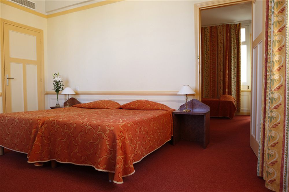 Langley Napoleon Bonaparte Hotel